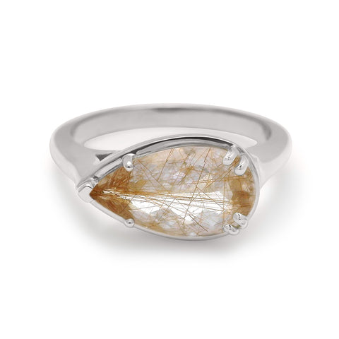 A solitaire ring pear shaped copper rutilated quartz set in sterling silver.
