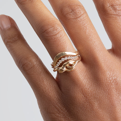 Serpent Ring set in Yellow Gold, Rose Gold, or White Gold
