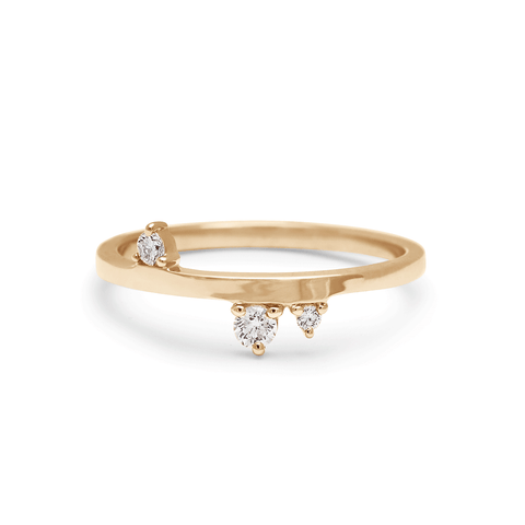 A straight band with asymetrical white diamonds set in yellow gold., Yellow Gold 2