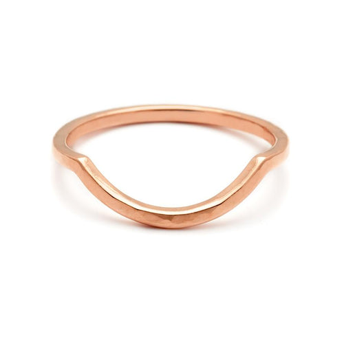A curved solid hammered gold band set in rose gold., Rose Gold