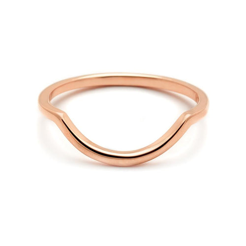 A curved solid gold band set in rose gold., Rose Gold
