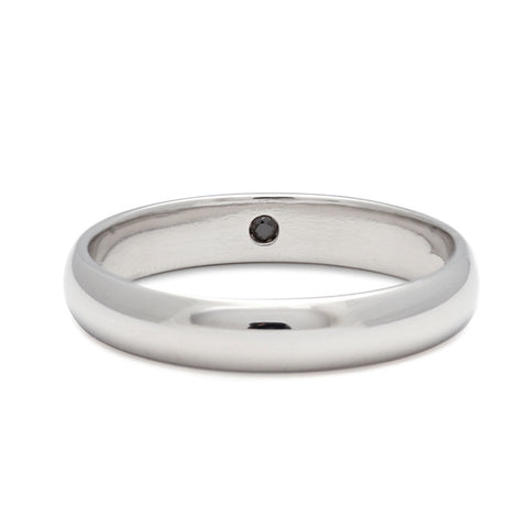 Classic Half Round in 14k gold. White Gold with black diamond