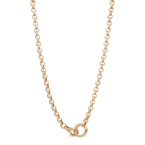 A rolo yellow gold chain.
