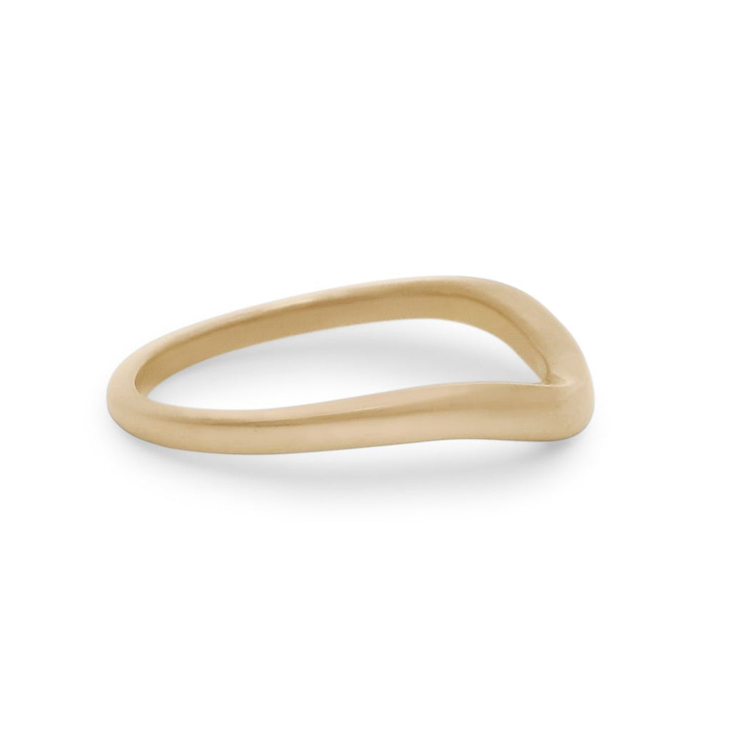 Side View of Classic Curve Band - 14k Gold