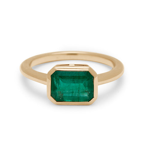 Bezel Rosette Ring East/West - Yellow Gold & Emerald (1.54ct)