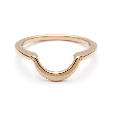 A crescent shaped band in solid gold set in yellow gold., Yellow Gold