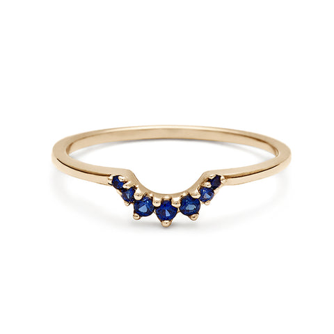 A curved 7 tiny blue sapphire band set in yellow gold., Yellow Gold